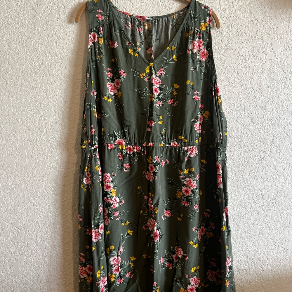Old Navy Pink and Red Sleeveless V-Neck Maxi Sundress